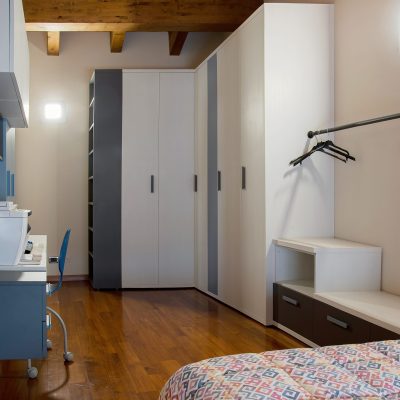 HOMEDESIGN | Cameretta moderna in mansarda